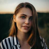 Elena Cruz